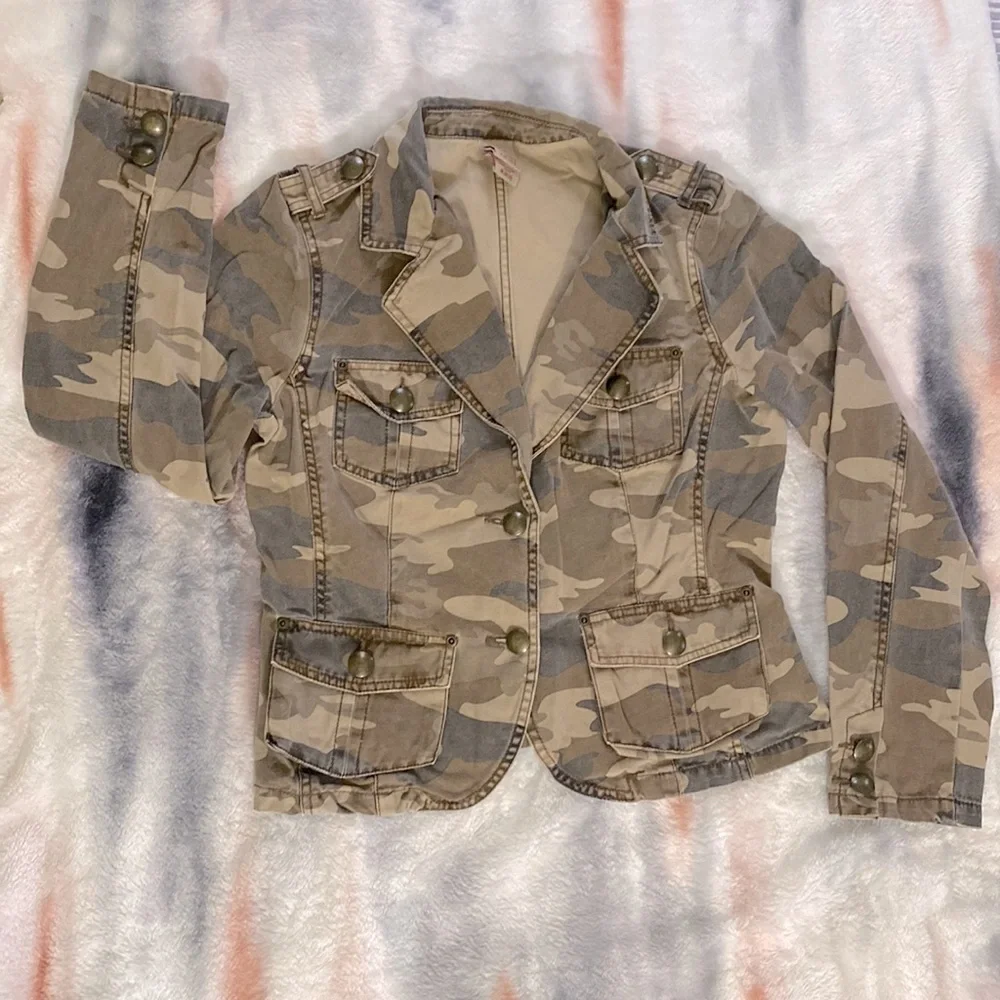 Faded Glory camo jeans jacket size 8/10 M - Picture 1 of 7